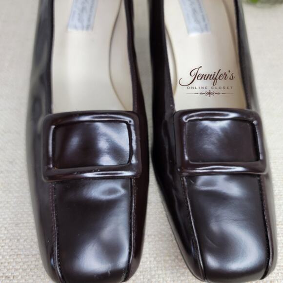 Lord & Taylor Women's Brown Patent Leather Buckle Block Heel Pumps Size 9.5 - Picture 8 of 14